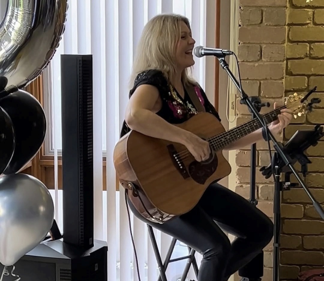 Acoustic Guitar and Vocals with Tess Shore